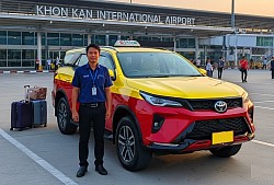 แท็กซี่ขอนแก่น Taxi Khonkaen แท็กซี่สนามบินขอนแก่น แท็กซี่บขส จองแท็กซี่ล่วงหน้า ลดทันที Book Taxi เบอร์โทรแท็กซี่ เรียกแท็กซี่ บริการแท็กซี่ 24ชม แท็กซี่นำเที่ยว เหมาแท็กซี่ ไปต่างจังหวัด แท็กซี่เหมาวัน แท็กซี่เหมาชั่วโมง แท็กซี่ขนาดใหญ่ 7ที่นั่ง เหมารถตู้ เช่ารถตู้ พร้อมคนขับ รถเหมา รถรับจ้าง แท็กซี่รับส่งต่างจังหวัด แท็กซี่รับส่งต่างอำเภอ แกร็บแท็กซี่ Grab Taxi ตกลงราคาได้ เหมาแท็กซี่ Hire Taxi เหมาแท็กซี่ไปต่างจังหวัด เหมารถ Hire Car เหมาแท็กซี่ขนาดใหญ่ VIP TAXI เหมารถขนาดใหญ่ 7 ที่นั่ง